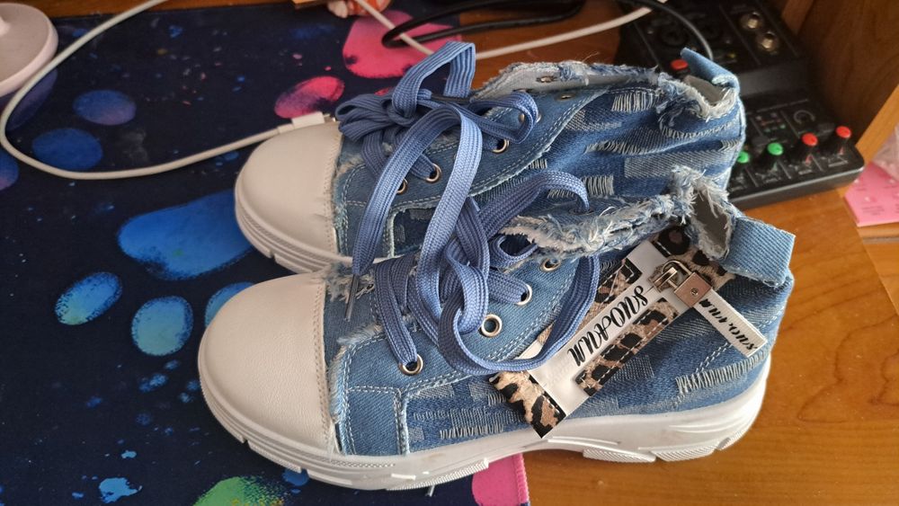 Nowe Damskie Wysokie Trampki roz.38/24m