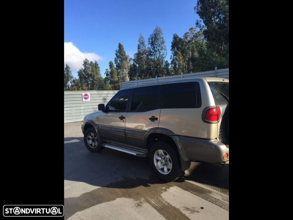Nissan Terrano II 3.0 DI longo de 2003 para peças