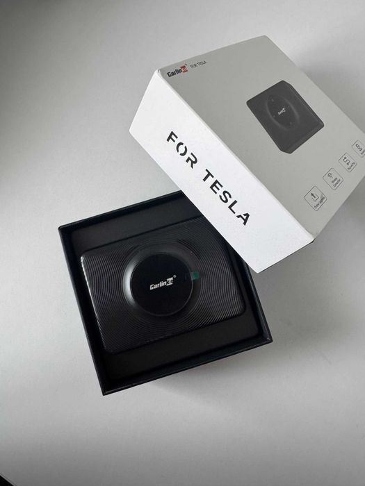 Tesla Carplay / Android Auto Адаптер. Бездротовий адаптер (2в1) для Tesla Model S / 3 / X / Y. Carlinkit