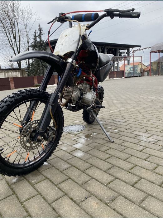 Пітьайк Viper 125