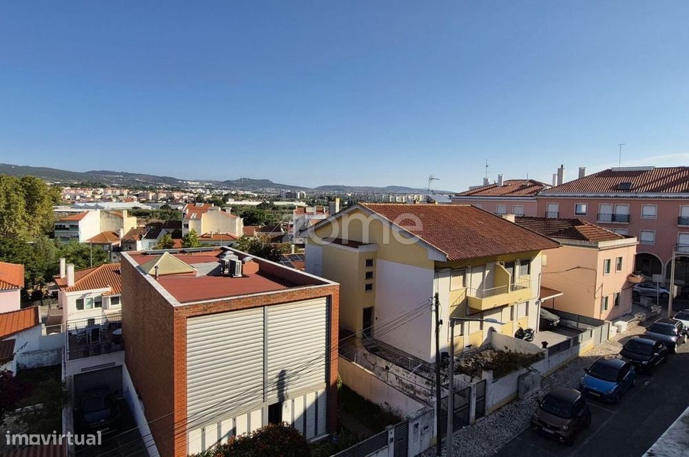 Apartamento T2 Centro de Loures