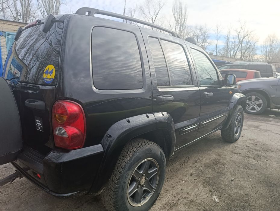 Джип Чероки 2003г.с пробегом 145000 дизель АКПП в отличном состоянии.