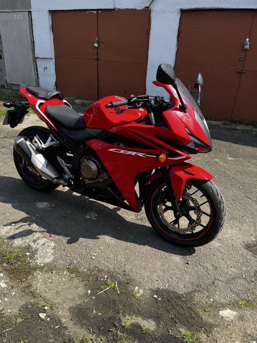 Продам Honda CBR 400R