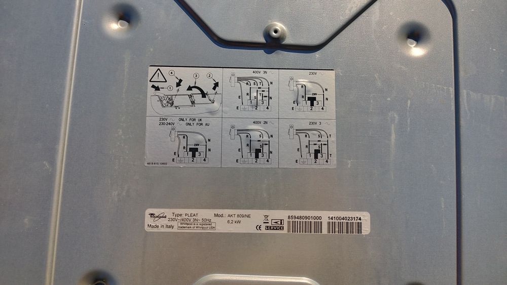 Kuchenka elektryczna Whirlpool AKT809/NE