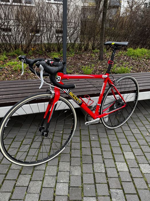 Rower szosowy B’Twin Triban 3 – rama 54 – idealny dla początkujących