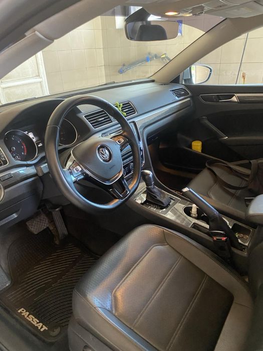 Продам Volkswagen Passat 2017