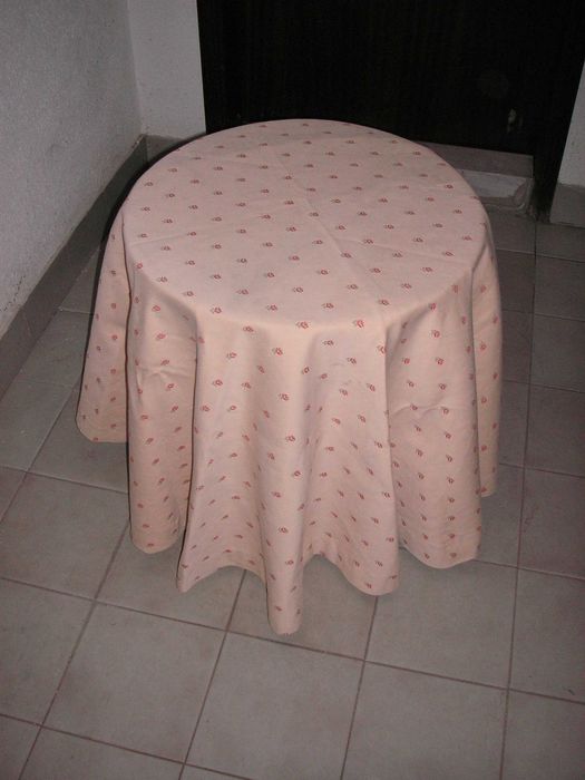 Mesa Camilha Pequena  / Coberta para Camilha