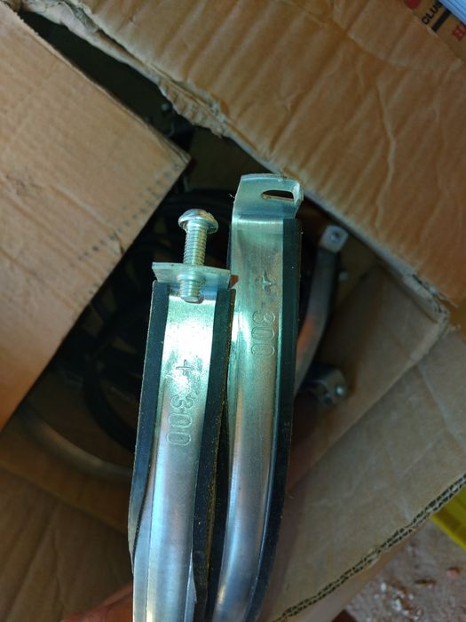 Abraçadeiras metálicas 200 e 300 mm e união metalica 190 mm