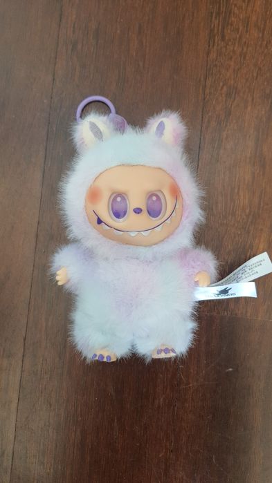 Labubu roxo com porta chave