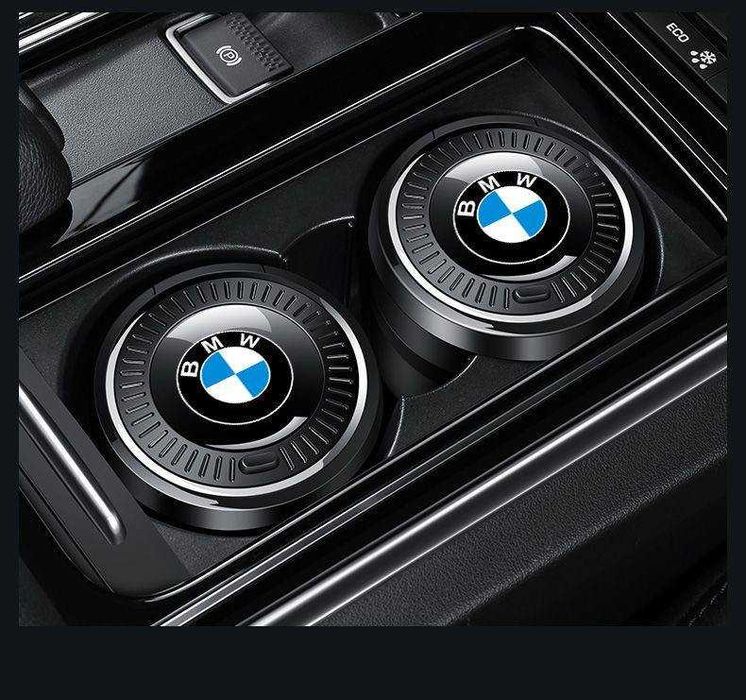 Автомобильная пепельница с подсветкой БМВ с лого bmw карбон кришка