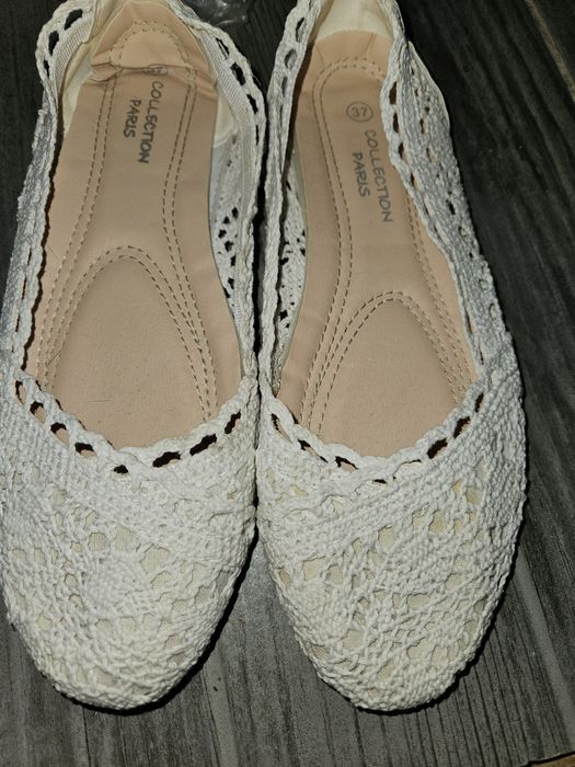 Balerinki ażurowe 37