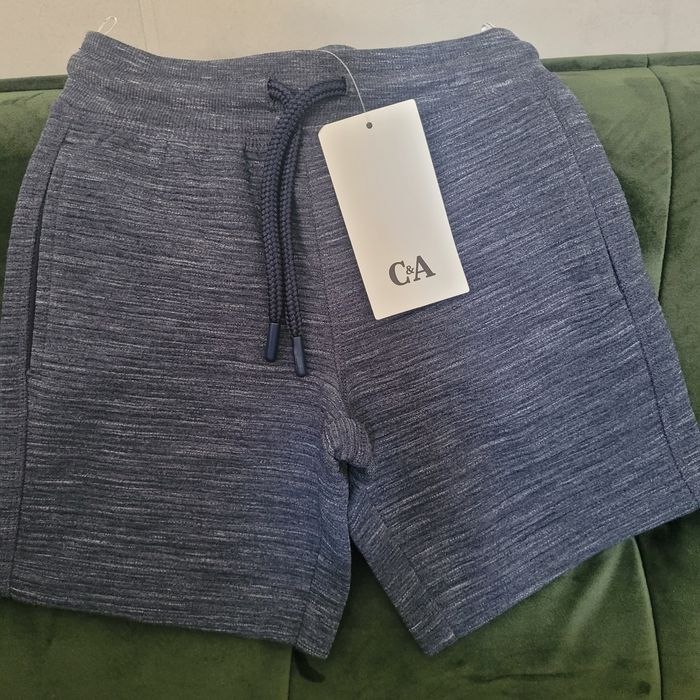 Nowe spodenki C&A w roz. 104