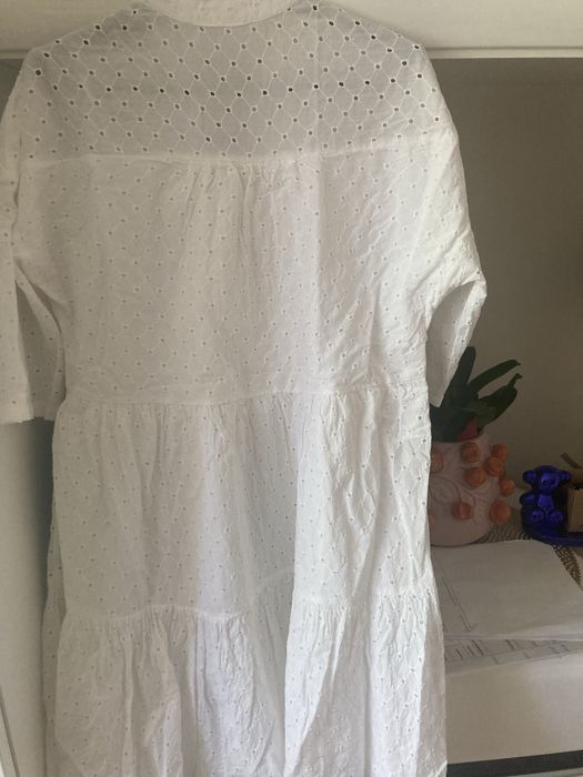Biala sukienka z bawelny