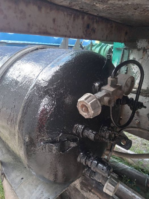 Автомобіль з цистерною  ГАЗ