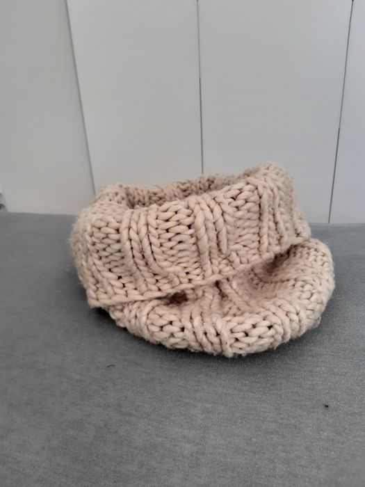 Ciepły komin H&M beżowy