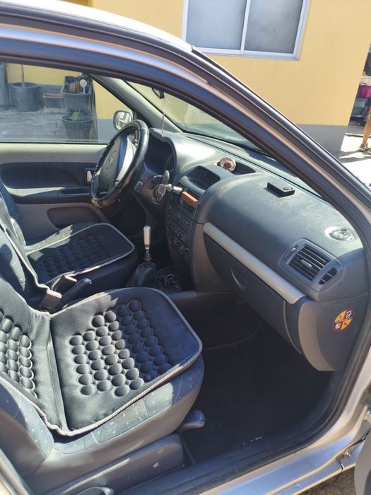 Renault Clio II 1.5 DCI Extreme (Investimento 800€ em peças de manutenção novas) — photo 4