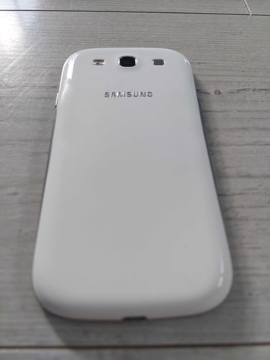 Smartfon Telefon Samsung Galaxy S3 NEO GT-I9300I 16GB 8MPix 1,5GB RAM NFC
