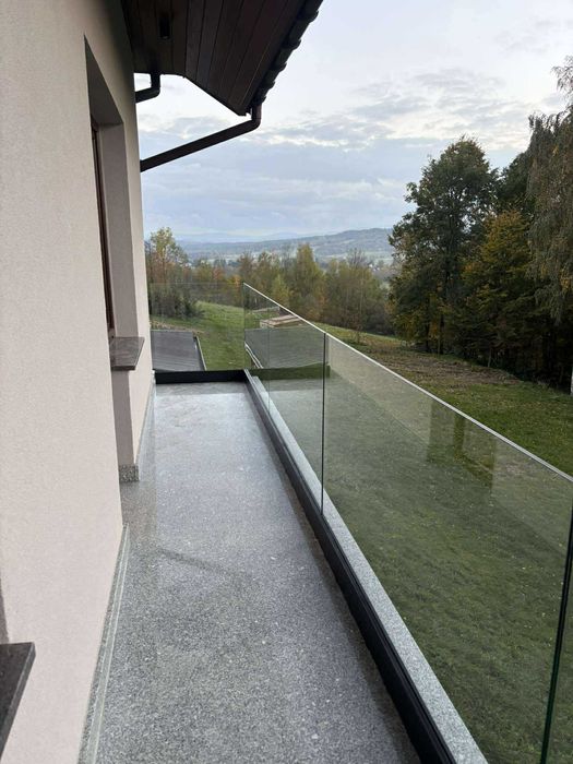 Balustrada Szklana Barierki Balkonowe Poręcz Szklana Balkon Francuski