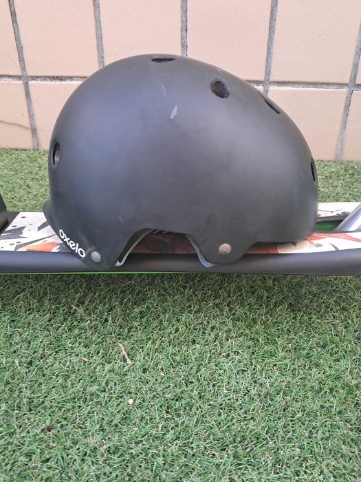 Trotinete de 2 rodas dobrável e ajustável + Capacete