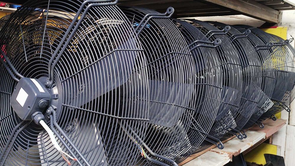 Industrial Fans / Extractors with Three-Phase Motor64552793944963121