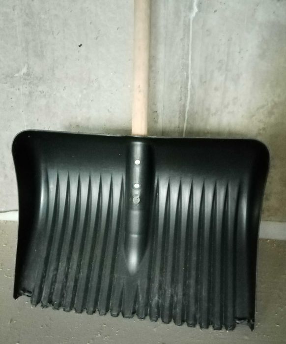 Лопата для уборки снега Finland