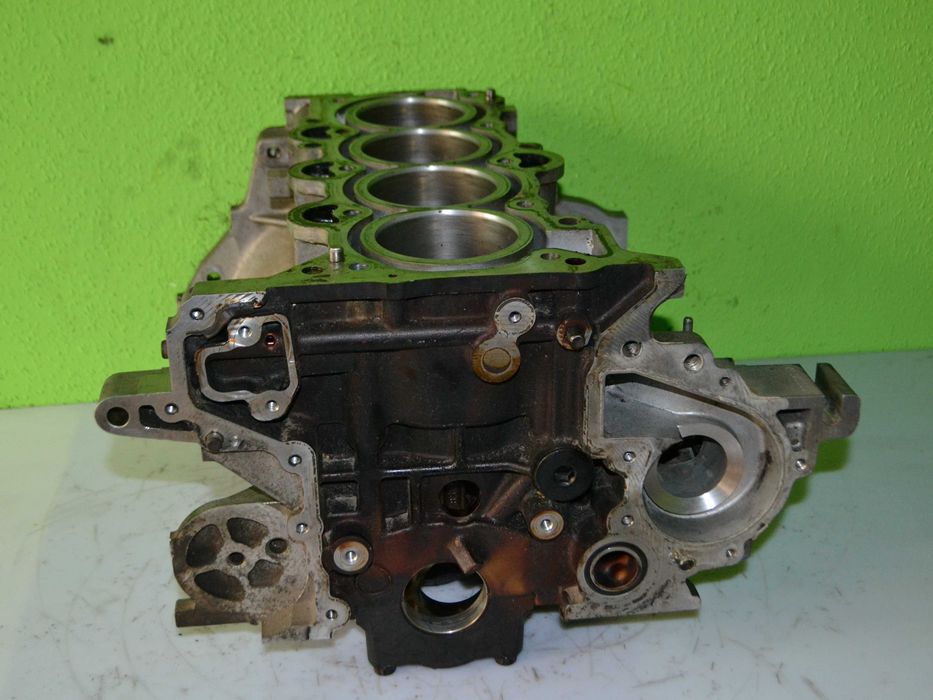 Blok silnika tłoki korowody HYUNDAI KIA 1.6 16V  G4FC