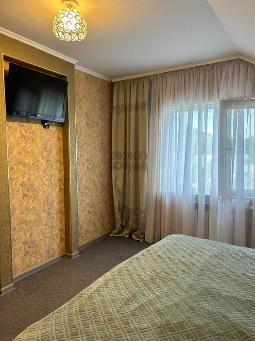 Будинок на Корбутівці. Затишний район. Готовий ремонт. Камін та тераса