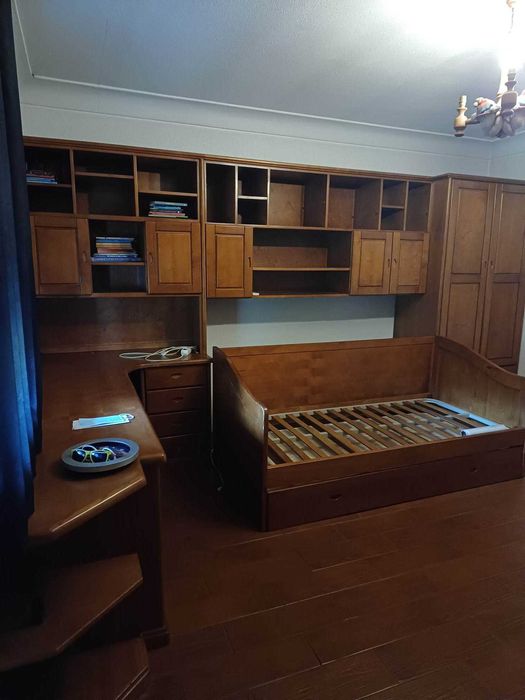 Quarto (ESTUDIO) com cama de solteiro