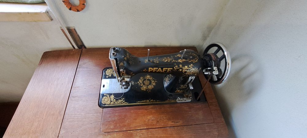 Máquina da costura Pfaff