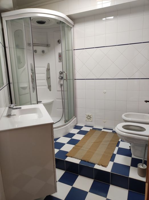 Alugo quarto para estudantes