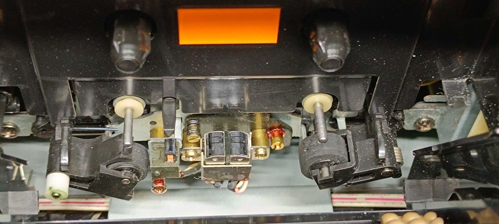 Кассетна дека Akai GX-65 MK II (відео роботи ! )