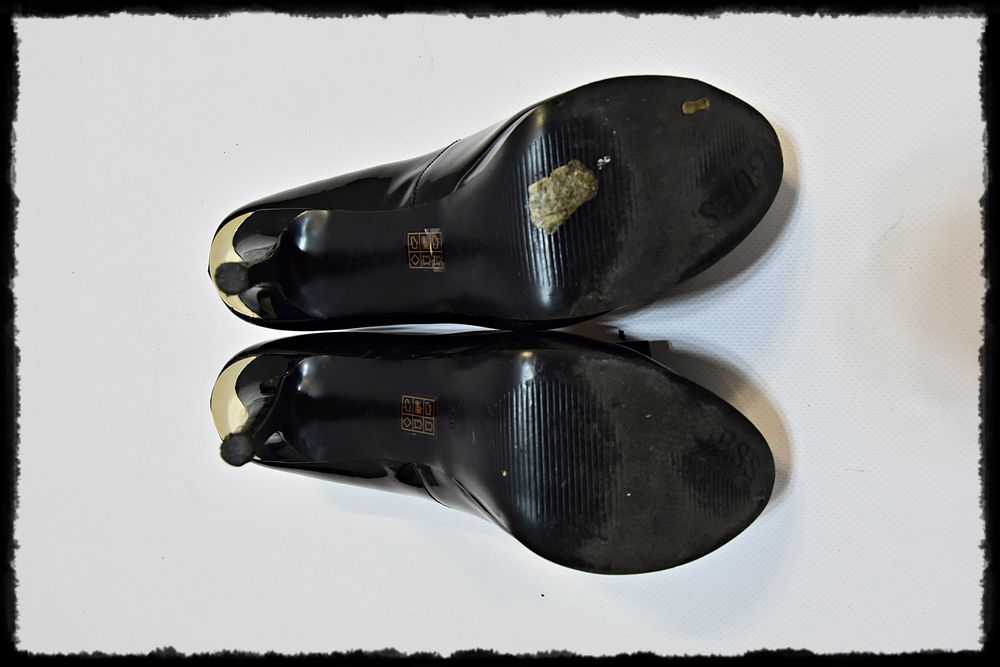 GUESS, śliczne, czarne, lakierowane platformy, szpilka 14 cm, rozmiar 40