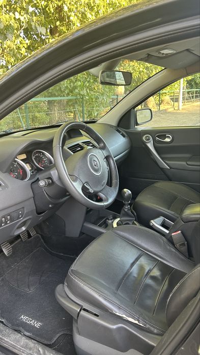Renault Megane carrinha • 1.5 dci • muito bem estimada