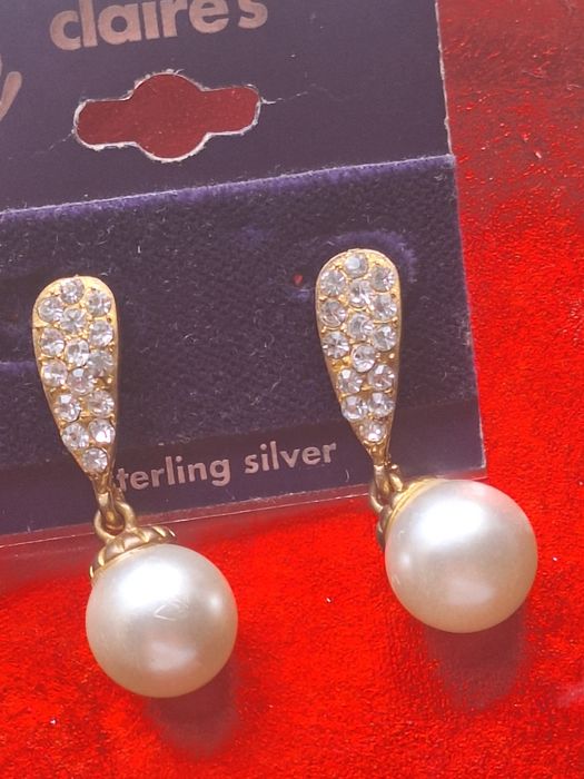 Продам  дуже гарні   кульчікі