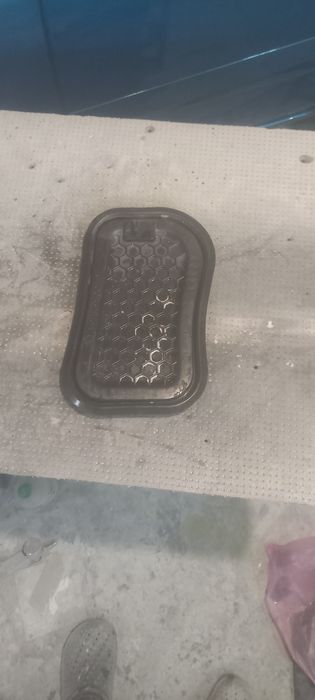 Заглушка внутри дверей на ауди а6 с7