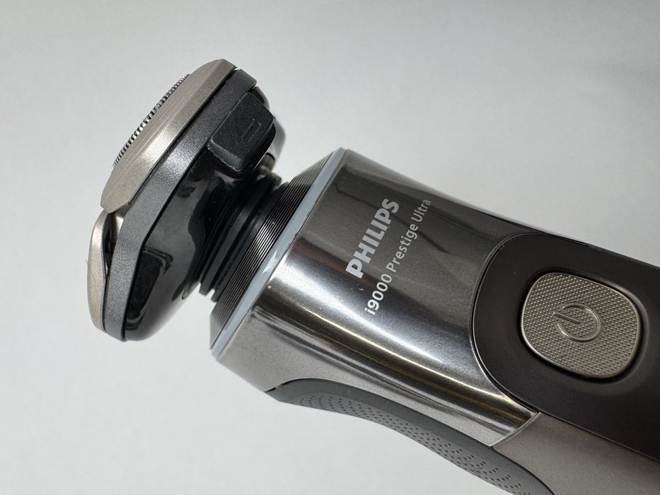 Máquina de barbear Philips i9000 Prestige Ultra (XP9402)