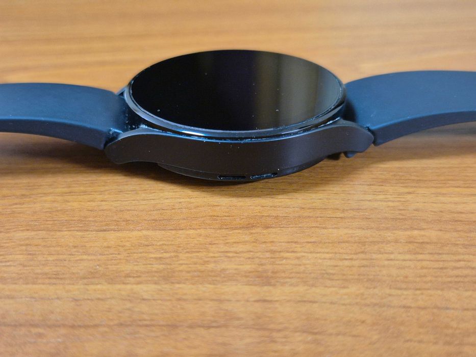 Продам смарт годинник galaxy watch 5