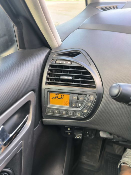 Citroen Grand C4 Picasso 2007, 1.8 газ/бензин