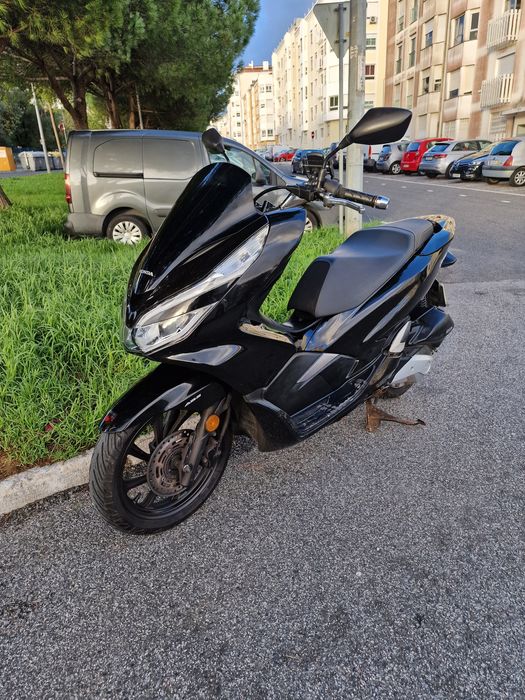 Honda pcx 125 ano 2021