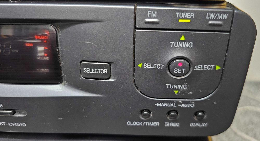 Tuner sound processor TECHNICS ST-CH510.