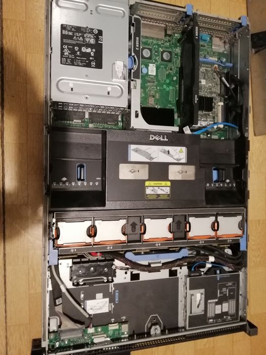 Сервер Dell R710 2xXeon SAS 6x399Gb 32Gb
