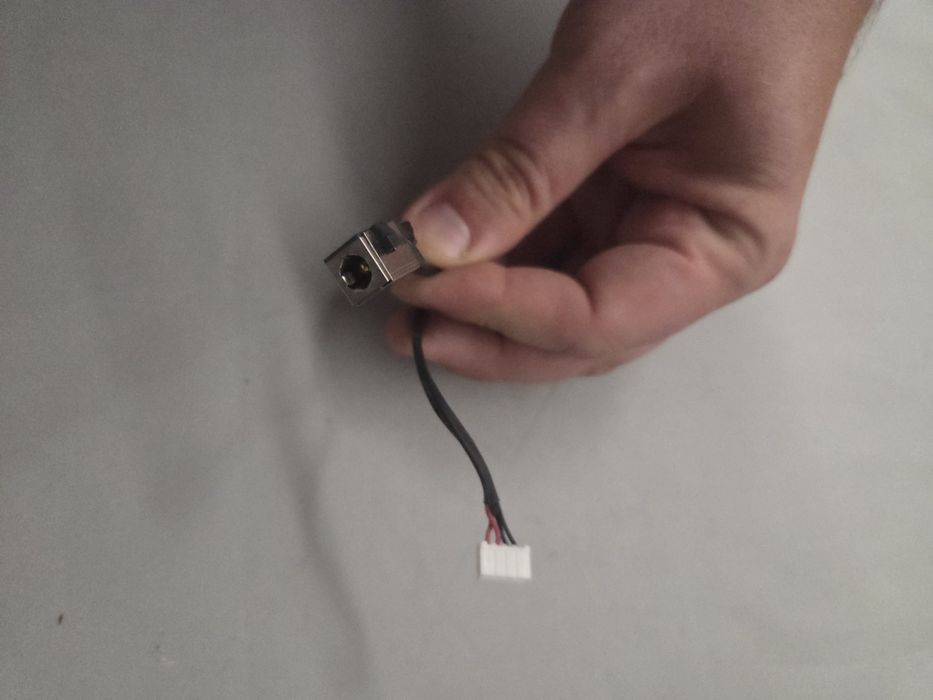 Sprzedam sprawny gniazdo zasilania do laptopa ASUS X55A