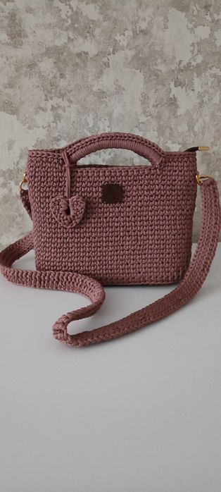 В'язана сумка ручної роботи