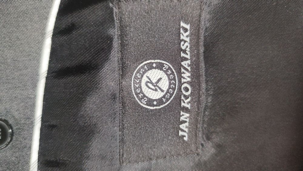 Garnitur męski kolor szary