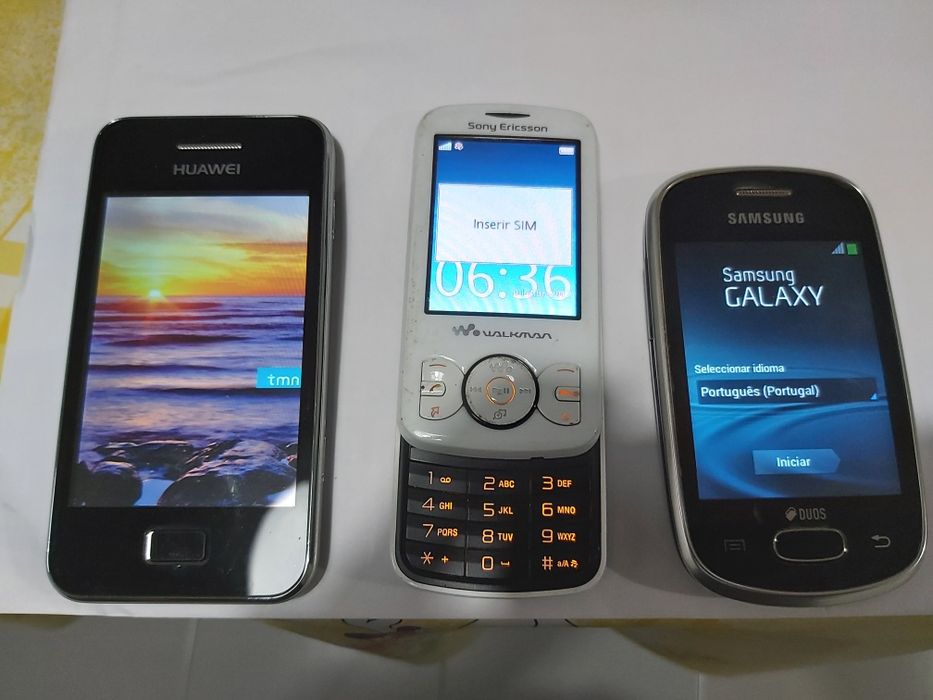 Vendo telemóveis.