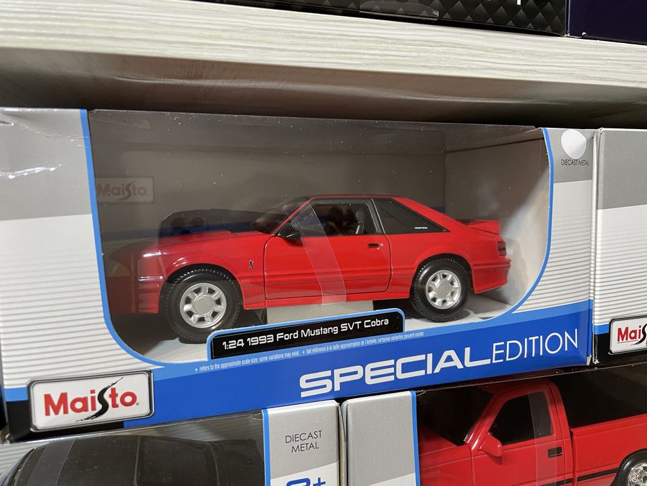 Нова металева модель авто 1:24 Maisto іграшка машинка еолекційна