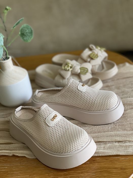 Шльопанці жіночі 36р, Польща