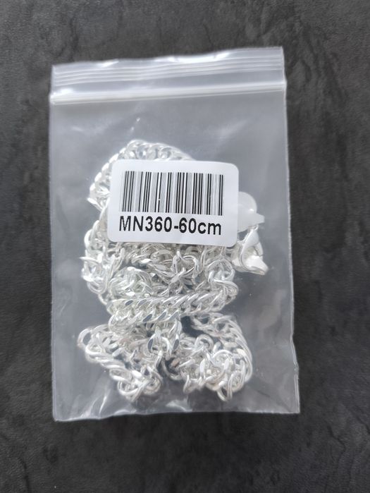 Łańcuszek srebrny 60 cm. Waga 37,55 g.