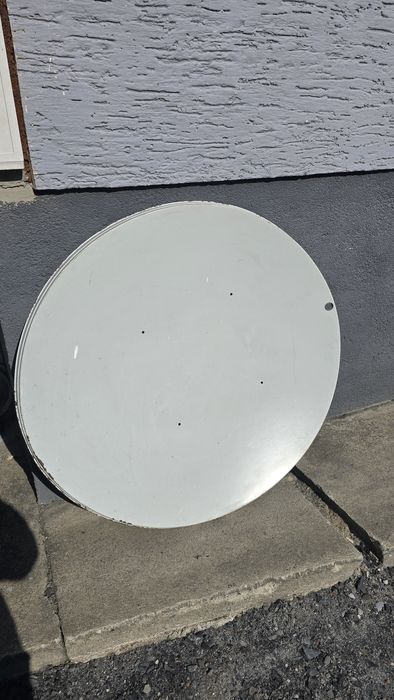 Antena satelitarna TV 120cm