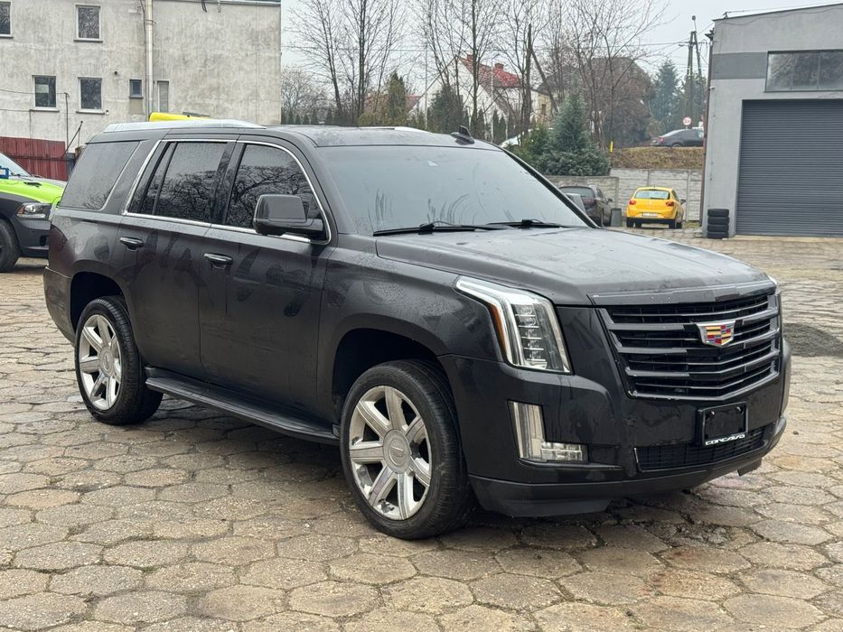 Cadillac Escalade auto w Polsce